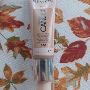 Revlon Candid Foundation